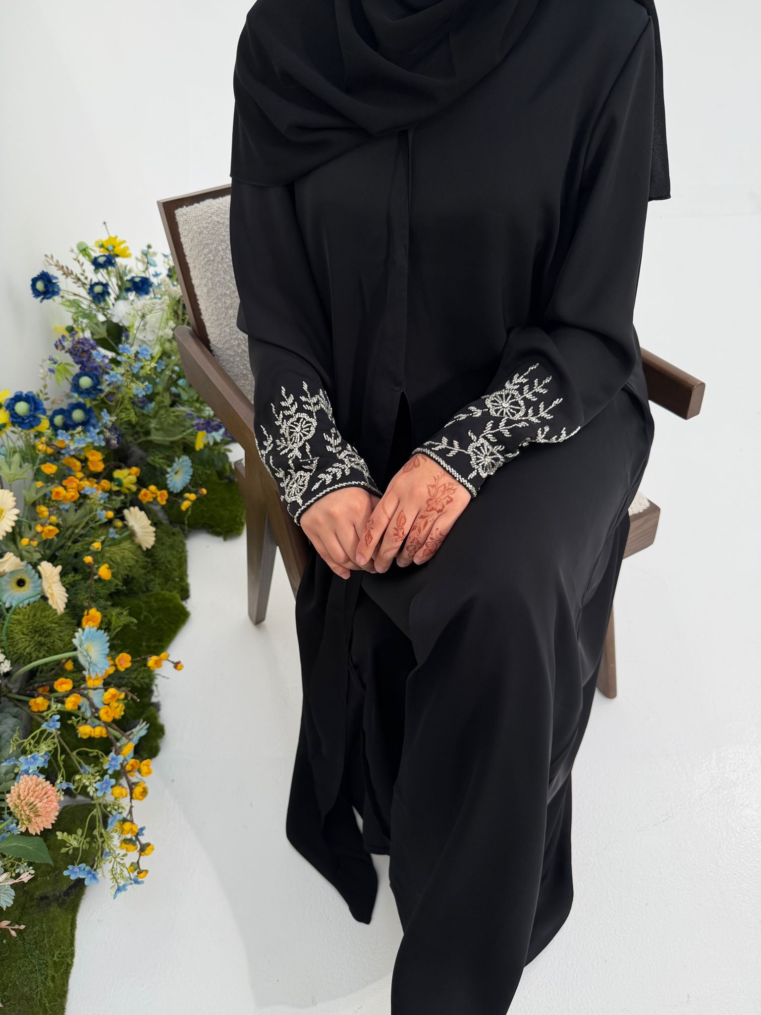 Abaya Qamar