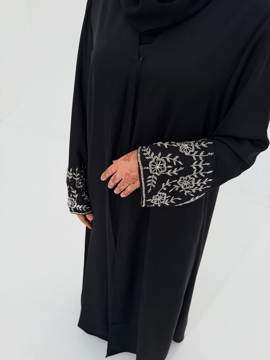Abaya Qamar