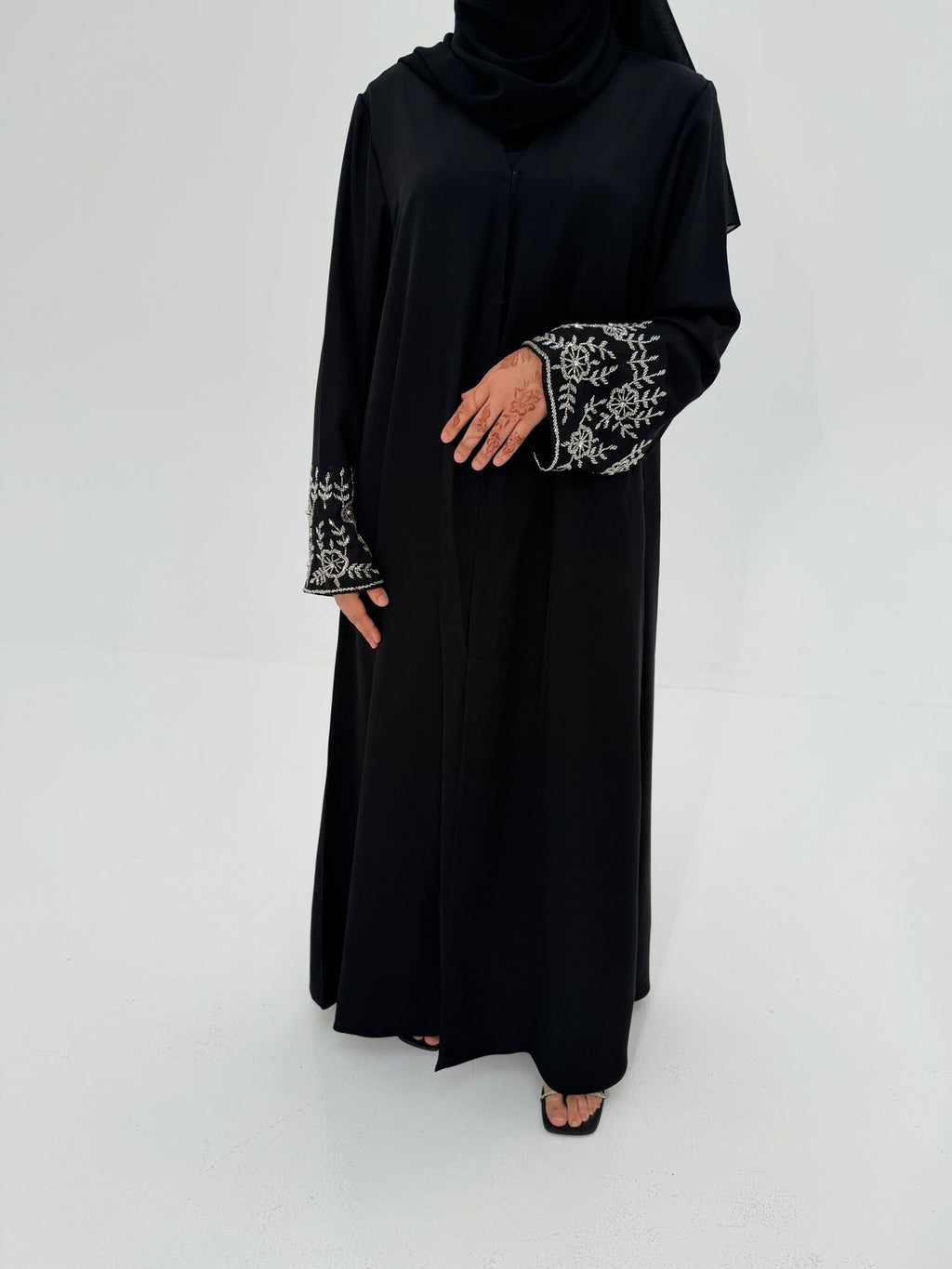 Abaya Qamar