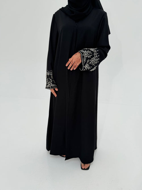 Abaya Qamar